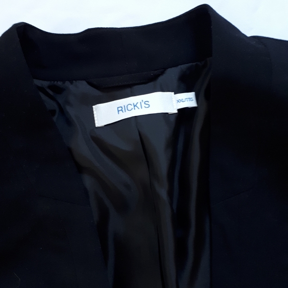 Ricki's Black Open-Front Blazer - Picture 4 of 9